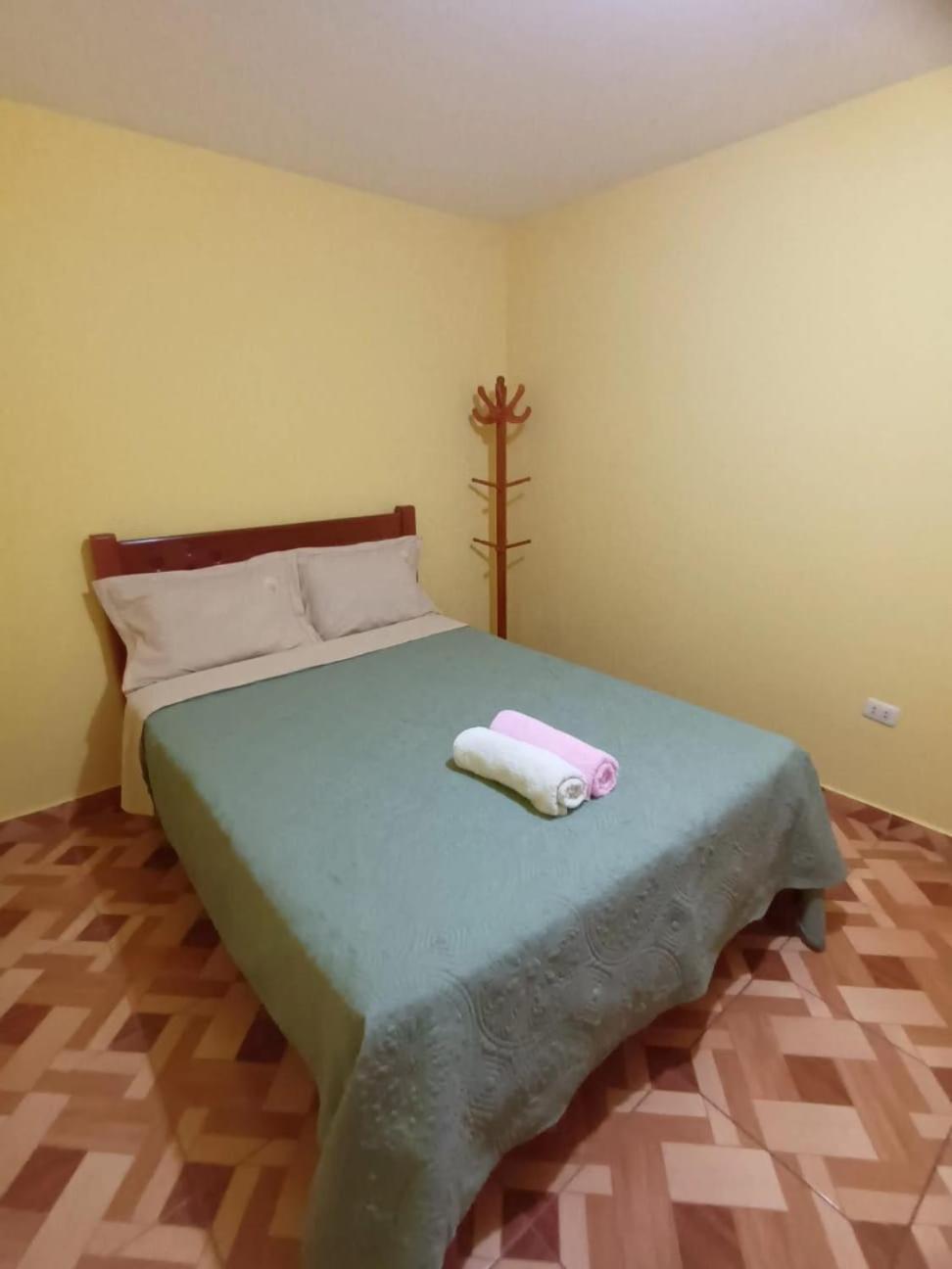 Close To Airport - Free One Time Pickup - A Y J Familia Lima Bagian luar foto