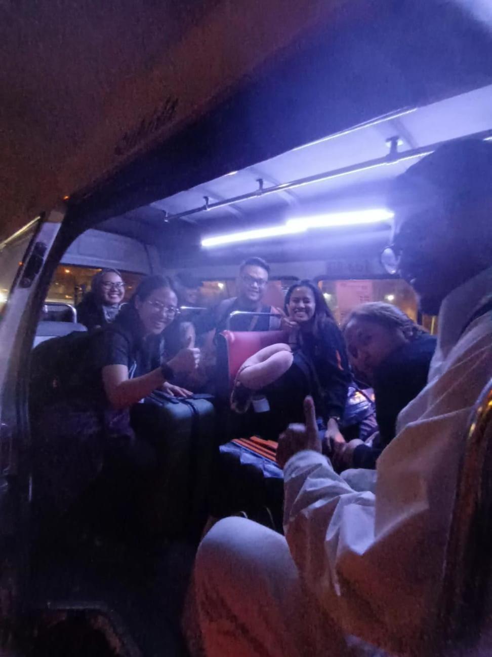 Close To Airport - Free One Time Pickup - A Y J Familia Lima Bagian luar foto
